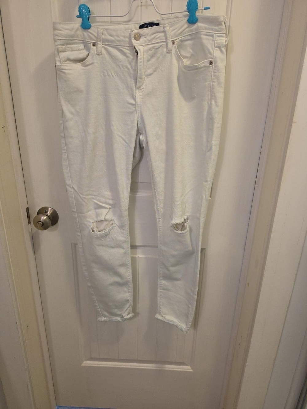Just USA White Distressed Skinny Jeans
